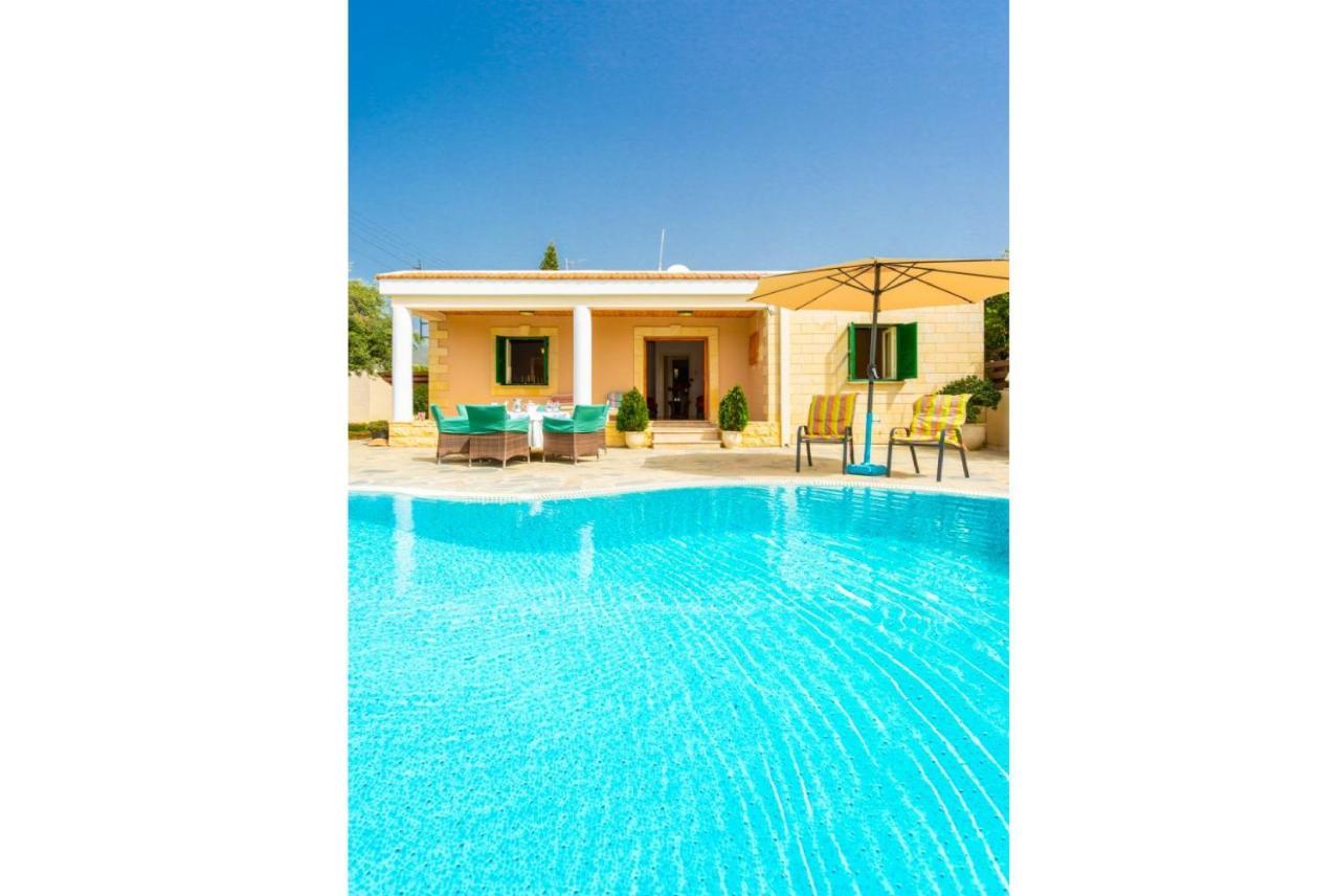 Villa Constantinos Kato Yialia Exteriör bild