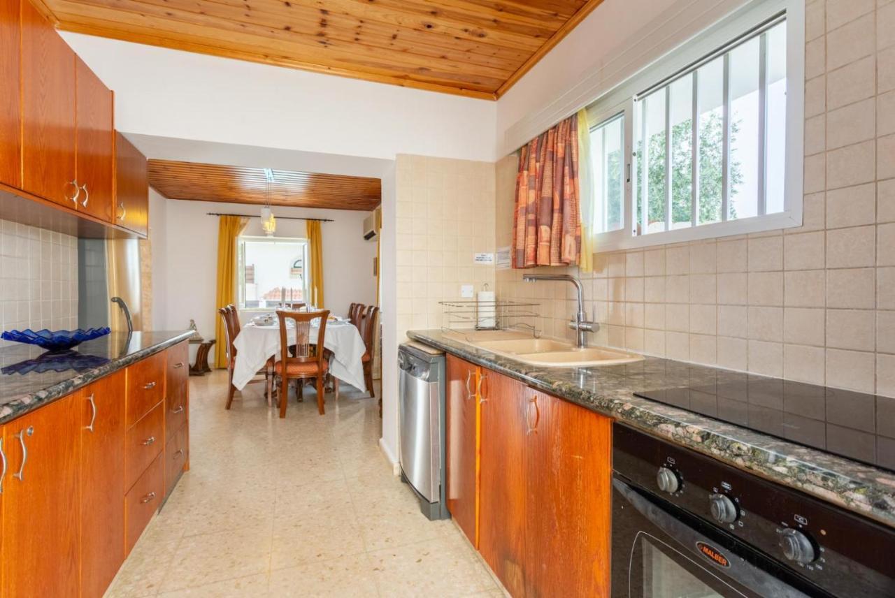 Villa Constantinos Kato Yialia Exteriör bild